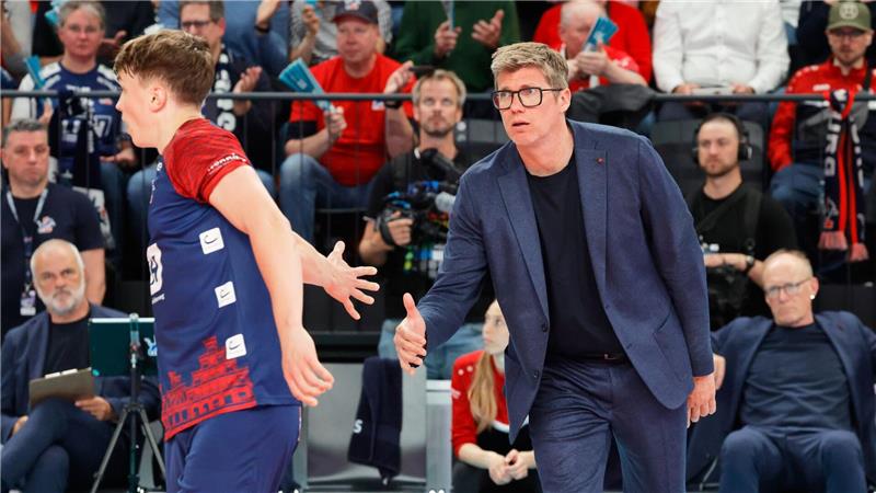 Lüneburgs Trainer Stefan Hübner ist stolz auf die Saison seines Teams.
