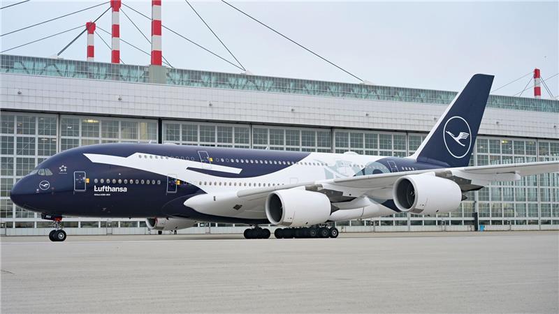 Vor 100 Jahren hob Lufthansa erstmals ab Lufthansa feiert ihr Jubiläum auch mit auffälligen Sonderlackierungen.