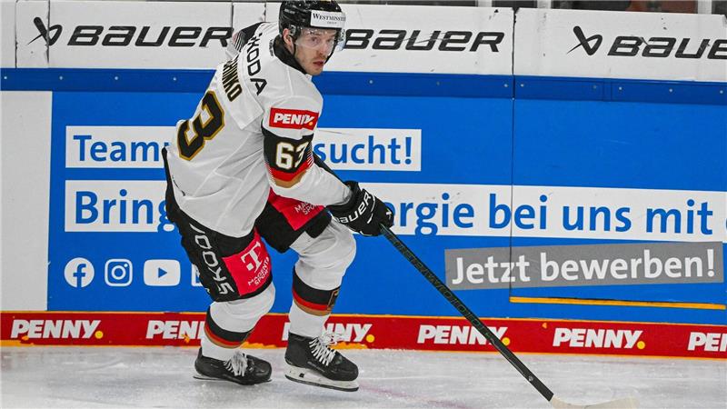 Red Bull München holt Nationalspieler Schinko aus Wolfsburg Luis Schinko wechselt von den Grizzlys Wolfsburg zum EHC Red Bull München.