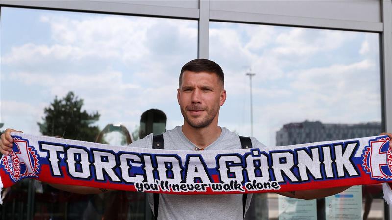 Köln-Ikone und Kultfigur: Podolski beendet seine Karriere Lukas Podolski spielte zum Ende seiner Karriere in seiner Heimat Polen und kaufte auch Anteile am polnischen Erstligisten Gornik Zabrze. (Archivbild)