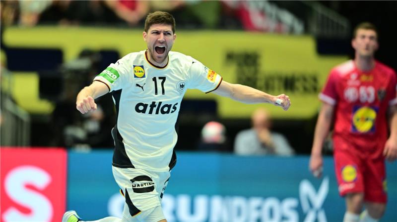 Lukas Zerbe erhielt auf Rechtsaußen den Vorzug vor Mathis Häseler. 