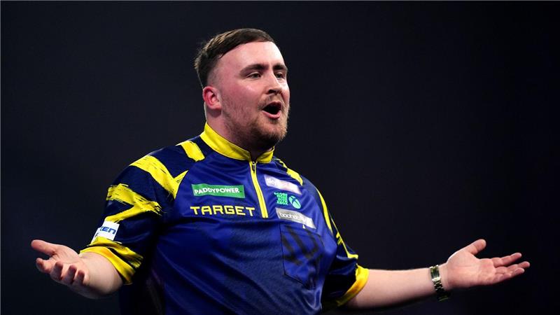 „Kleiner Arroganz-Anfall“: Littler pampt die Fans an Luke Littler hatte im Achtelfinale zu kämpfen.