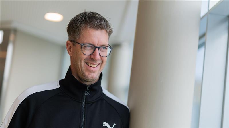 Macht den Spaß gerne mit: Bundestrainer Markus Gaugisch. (Archivbild)