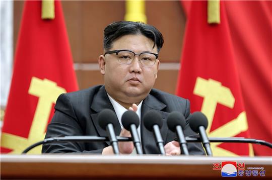 Machthaber Kim Jong Un will die militärische Macht Nordkoreas weiter ausbauen.