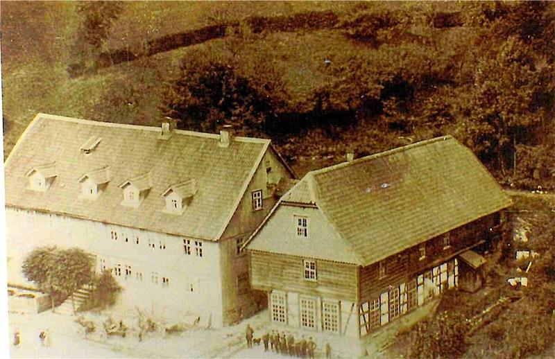 Mahlmüller Johann Christoph Rohrmann hat ab 1789 die Getreidemühle betrieben. Sein Vorgänger, Erbmüller Andreas Adam Lindner, wurde 1796 der erste Fuhrherr.