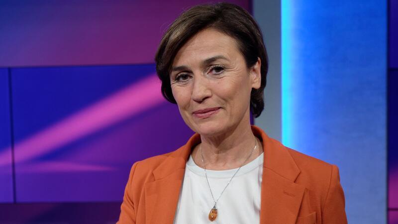 Maischberger hält Riefenstahl für überzeugte Faschistin Maischberger traf Leni Riefenstahl zu deren 100. Geburtstag zum Interview. (Archivfoto)