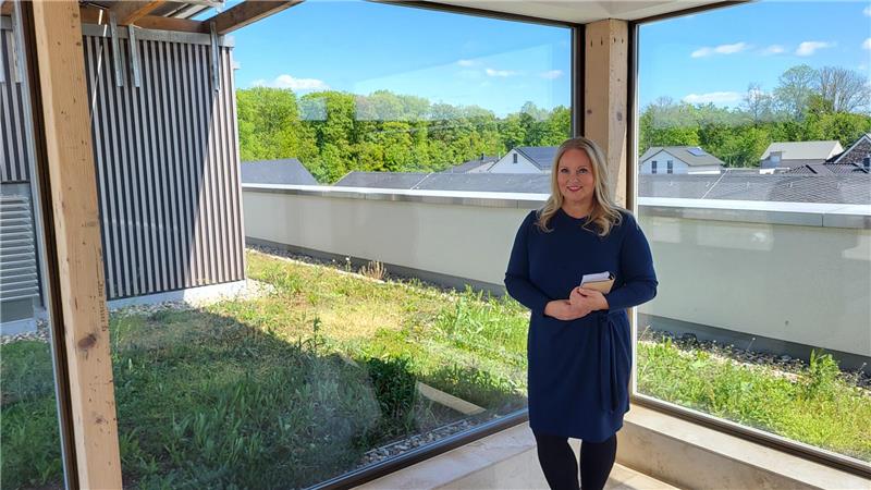 Maklerin Sabine Ruggeri vermarktet Wohnungen auf dem Fliegerhorst.