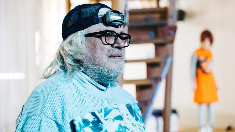 Mal in einer ganz anderen Rolle im Harz ist Aljoscha Stadelmann am heutigen Samstag in Benneckenstein auf der Waldbühne beim Theaternatur zu sehen.