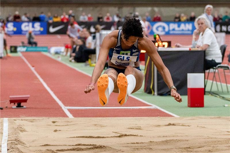 Mihambo konkurrenzlos: Sechster Titel in Serie Malaika Mihambo (LG Kurpfalz) springt einmal mehr zu Gold.