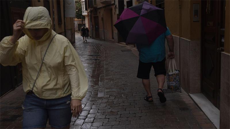 Lage in spanischen Urlaubsregionen nach Sturm entspannter Mallorca kam relativ glimpflich davon.