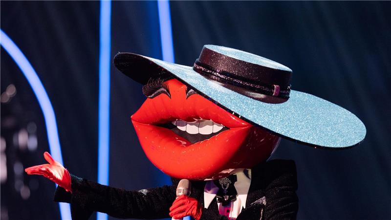 Barbara Becker erlebt bei „Masked Singer“ kein Happy End Manche Maskierten sprachen Englisch - etwa dieser riesige Kussmund.