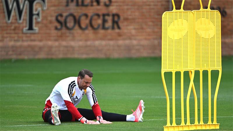 Manuel Neuer bereitet sich auf den nächsten WM-Einsatz vor. 