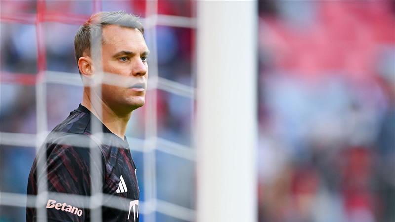 Manuel Neuer stoppt die Debatten um eine Rückkehr ins DFB-Tor.