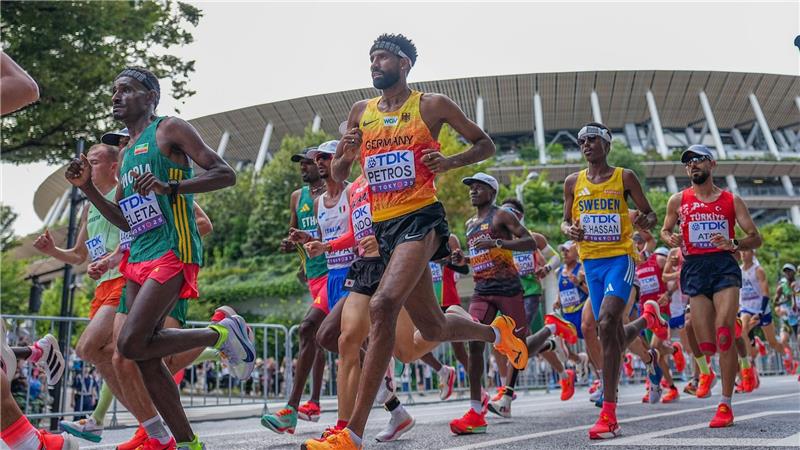 Petros nach Silber-Sensation: „Für meine Mama“ in Afrika Marathonläufer Amanal Petros sorgte für eine Sensation.