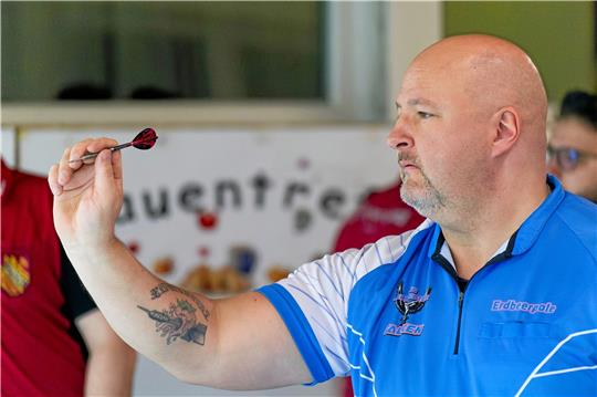 Marc Staunau gewinnt mit einem Schnitt von 83,5 sein Einzel gegen Greifswald und holt zusammen mit Kevin Heibei auch den Punkt im Doppel. Er spielt insgesamt eine starke Saison. Foto: Drechsler