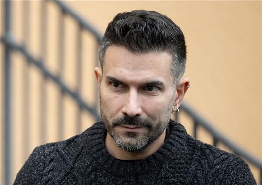 Marc Terenzi steht im Amtsgericht Borna. Das Verfahren gegen den Ex-Dschungelkönig wegen des Vorwurfs sexueller Belästigung wurde eingestellt.