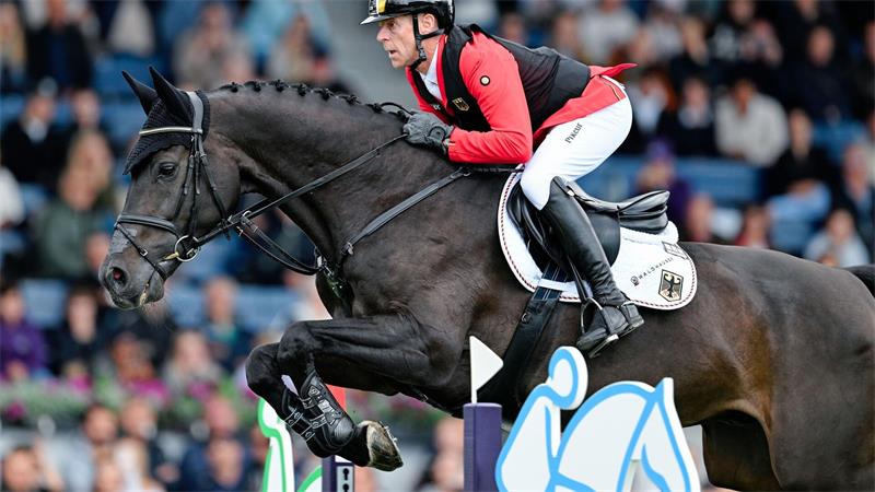 Springreiter trotz Schrecksekunde kurz vor WM-Gold Marcus Ehning sorgte für eine Schrecksekunde.