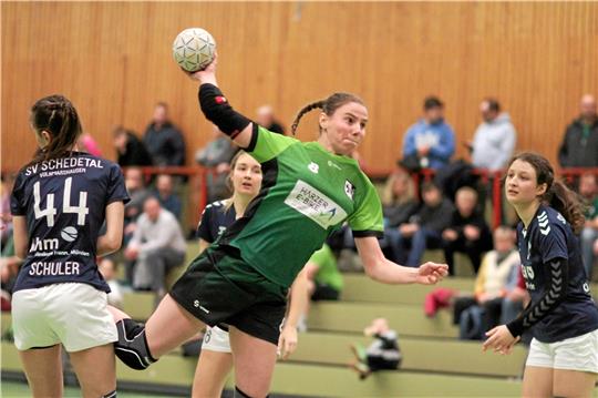 Marie Ermrich erzielt elf Tore gegen die SG VfL Wittingen/Stöcken. Das reicht Langelsheim/Astfeld nicht aus, um den Sieg in der Heide zu holen. Foto: Gietemann