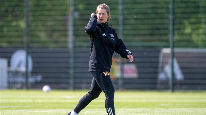 Marie-Louise Eta wird bei Union diese Woche das erste Training als Cheftrainerin leiten. (Archivbild)
