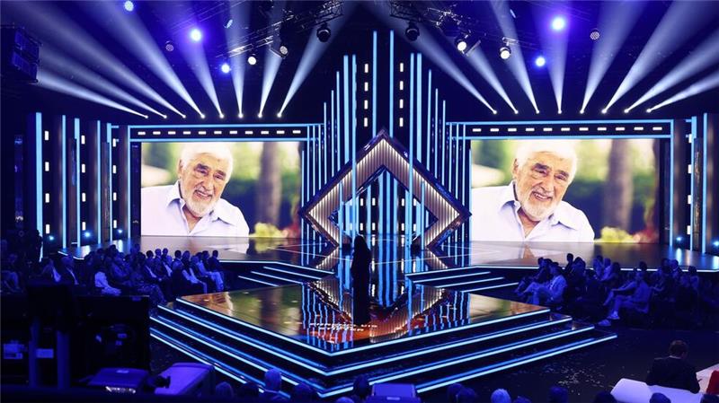 Mario Adorf grüßt nach Köln: Den Preis für das Lebenswerk bei der Verleihung des Deutschen Fernsehpreises 2024 erhielt Mario Adorf. Leider aber in Abwesenheit.