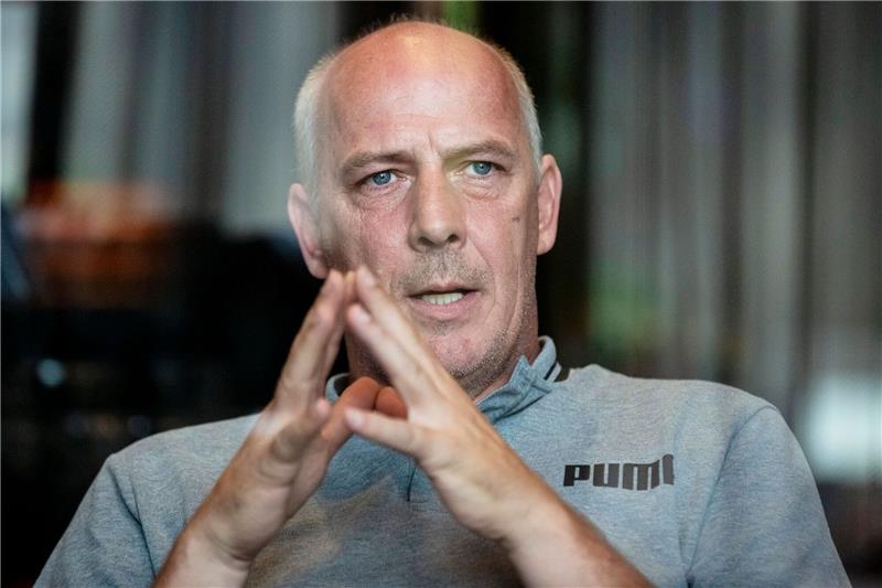 Mario Basler, ehemaliger Fußballprofi, spricht bei einem Interview.