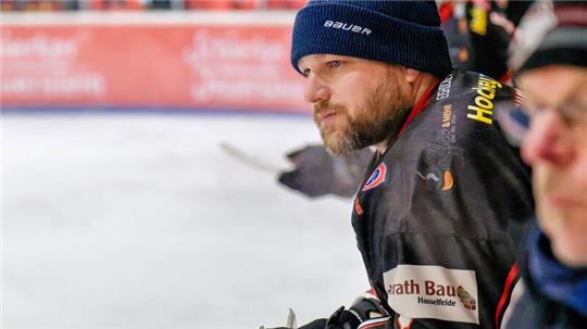 Mario d’Antuono steht auch in der kommenden Saison parat, wenn bei den Harzer Falken auf der Torwartposition Not am Mann ist.