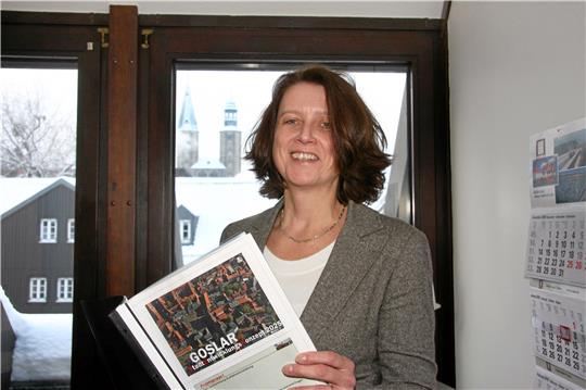 Marion Siegmeier: Die in Bad Harzburg geborene Goslarerin hat zum Jahresbeginn 2010 ihren Posten an der Spitze des Bauservices in der Verwaltung ihrer Heimatstadt angetreten. Ende Juni ist sie jetzt in den Ruhestand gewechselt. Foto: Schenk