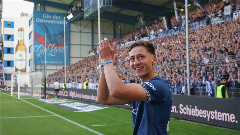 Unter Sprechchören: Wörl aus Hannover zurück nach Bielefeld Marius Wörl kehrt zu Arminia Bielefeld zurück.