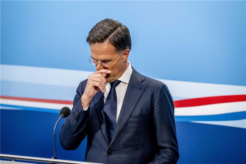 Asylpolitik: Regierungsbündnis in Niederlanden platzt Mark Rutte, Ministerpräsident der Niederlande, spricht nach dem wöchentlichen Ministerrat zur Presse.