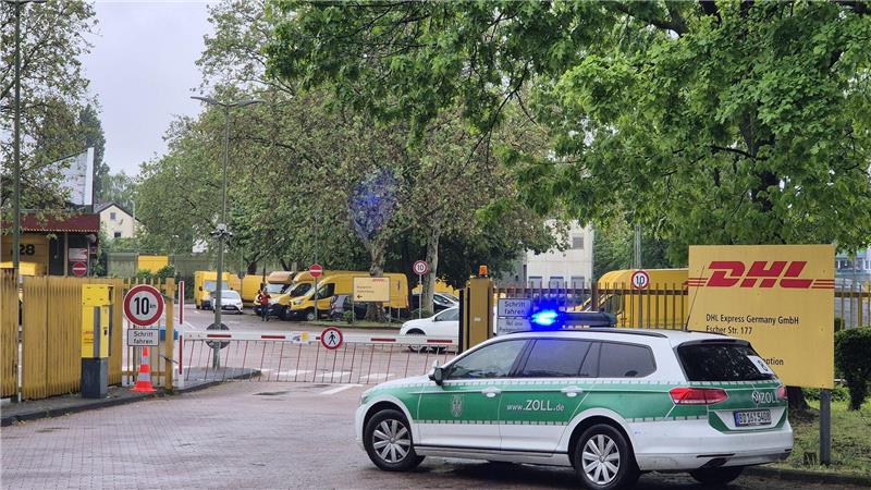 Marktführer DHL setzt zwar nur recht wenig auf Subunternehmer, trotzdem nahmen Zöllner auch den Bonner Logistiker unter die Lupe.