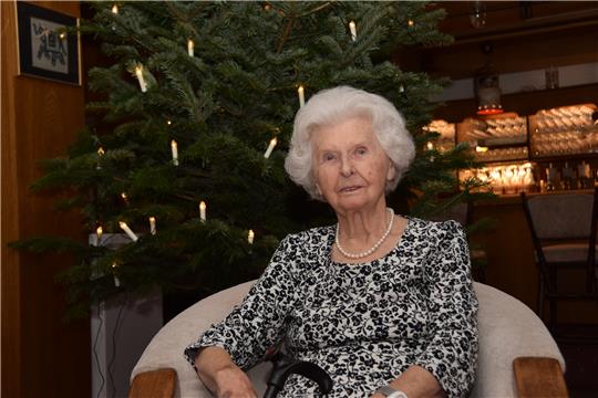 Marta Lattemann-Meyer, frühere Goslarer Oberbürgermeisterin, erzählt von ihrem schönsten Weihnachtsgeschenk. Foto: Kleine
