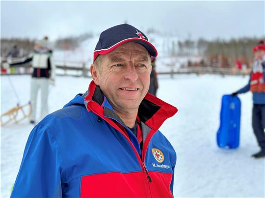 Martin Asselmeyer ist regelmäßig in seiner Freizeit auf dem Wurmberg, um ehrenamtlich für die Bergwacht zu arbeiten. Fotos: Eggers