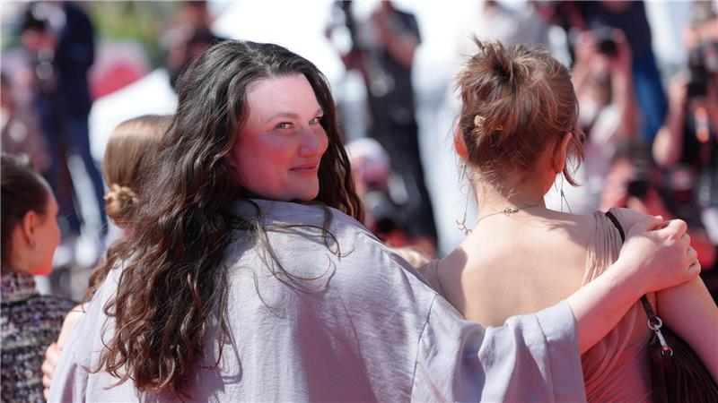 Mascha Schilinski bei der Premiere ihres Films in Cannes.