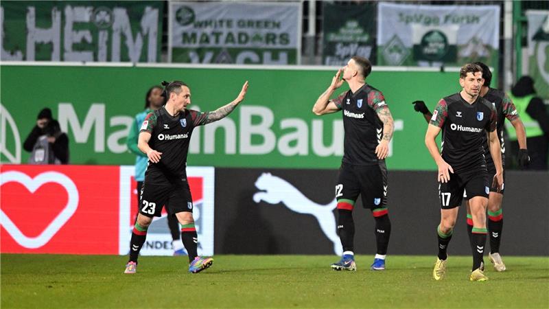 Mateusz Żukowski trifft gegen Greuther Fürth eiskalt.