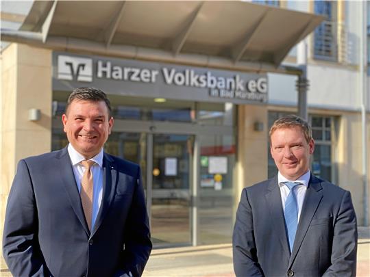 Mathias Koch (r.) wird künftig mit Heino Oehring die Harzer Volksbank als Vorstand leiten.  Fotos: Schlegel/Harzer Volksbank
