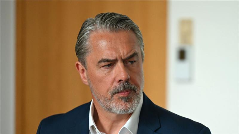 Teure Corona-Masken: Kläger pocht auf Zahlung, Bund winkt ab Matthias Timm freute sich zunächst über einen Anruf von Jens Spahn. Heute ist die Freude darüber etwas verflogen.