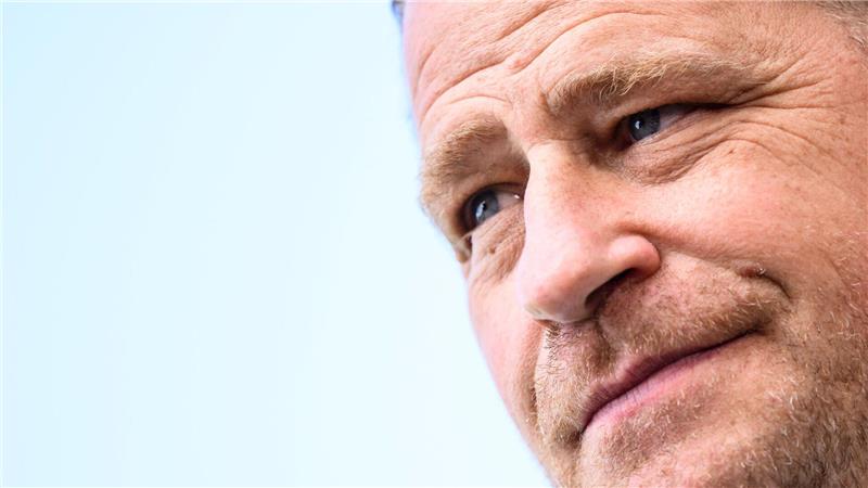 Transfer perfekt: Sané wechselt vom FC Bayern nach Istanbul Max Eberl verhandelte ausgiebig mit Leroy Sané.