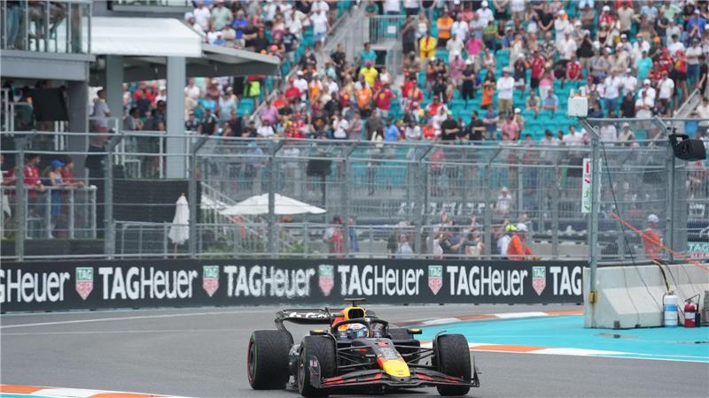 Verstappen rast zur Formel-1-Pole in Miami Max Verstappen erlebt seinen ersten Grand Prix als Papa.