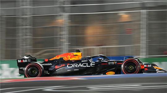 Max Verstappen war in der Qualifikation schneller als sein Verfolger - am Start stehen sie nebeneinander. 