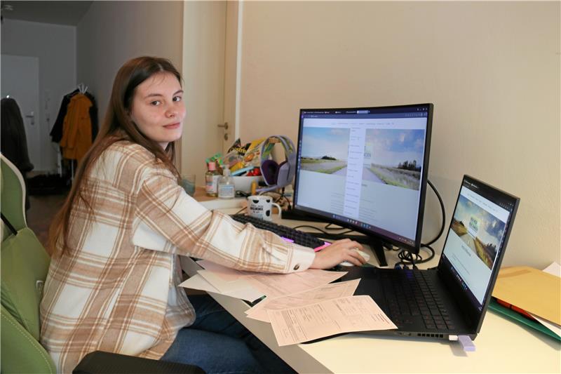 Gefahren im Job? Schwangere Goslarerin zeigt Arbeitgeber an May Biermann ist schwanger und hat Probleme mit ihrem Arbeitgeber. Sie erhielt keine Gefährdungsbeurteilung, und ihr Gehalt steht seit Anfang Januar – wegen Zweifeln an ihrer Arbeitsunfähigkeitsbescheinigung – aus. Jetzt hat sie das Gewerbeaufsichtsamt eingeschaltet. Foto: Hartmann