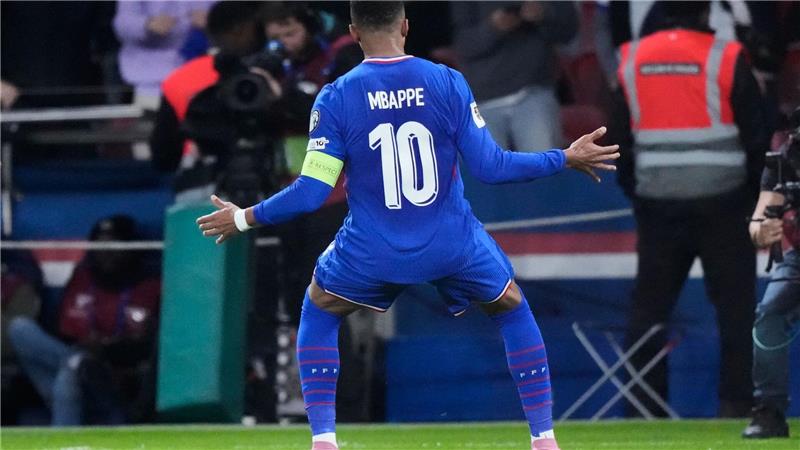Frankreich dank Mbappé auf WM-Kurs Mbappé war einmal mehr der Matchwinner für Frankreich.