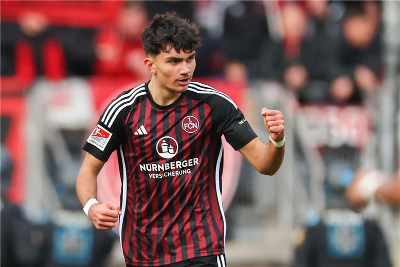 „Bild”: Uzun-Wechsel von Nürnberg nach Frankfurt bereits fix Medienberichten zufolge hat sich Nürnbergs Top-Talent Can Uzun für einen Wechsel zu Eintracht Frankfurt entschieden.