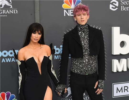 Megan Fox und Machine Gun Kelly bei den  Billboard Music Awards im Mai 2022 in Las Vegas.
