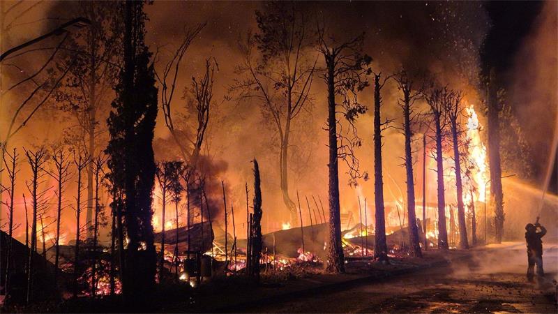 Mehr als 20 Menschen wurden bei dem Brand auf dem Campingplatz am Gardasee verletzt.