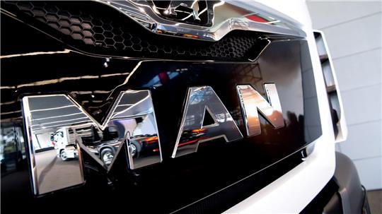 Mehr als 2.100 Beschäftigte arbeiten nach Gewerkschaftsangaben im MAN-Werk in Salzgitter. Auch für sie gibt es nun eine Zukunftsperspektive. (Archivbild)