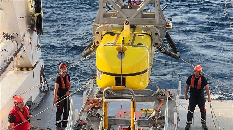 Expedition zeigt: Atommüll-Fässer im Atlantik teils kaputt Mehr als 3.350 Fässer mit Atommüll sind im Suchgebiet gefunden worden.