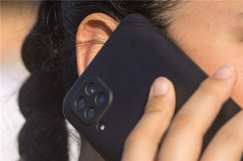 Studie: Smartphones werden länger genutzt Mehr als ein Viertel der Befragten hat das Smartphone bereits zwei Jahre oder länger in Gebrauch.
