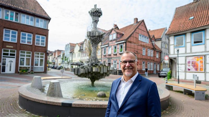 Mehr als hundert Geschichten erzählt ein Flüsterbrunnen in Uelzen. 