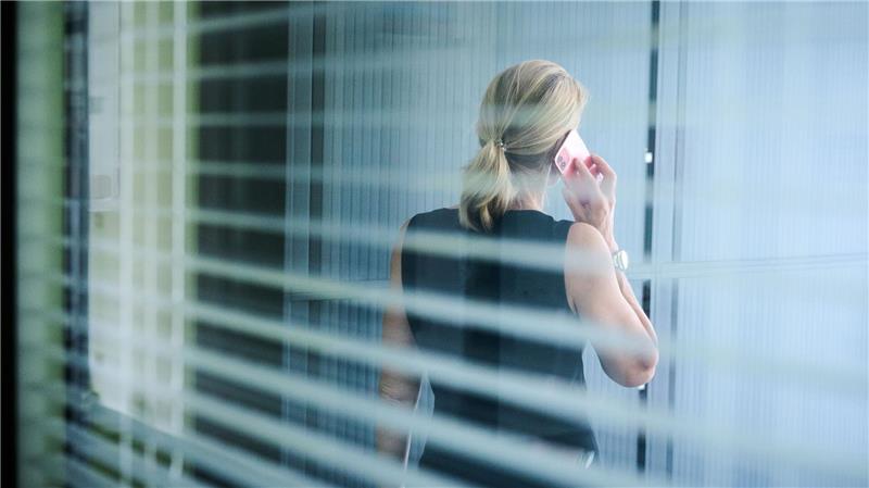 Mehr als jede dritte Position in den Führungsetagen großer öffentlicher Unternehmen ist inzwischen von einer Frau besetzt. (Symbolbild) 