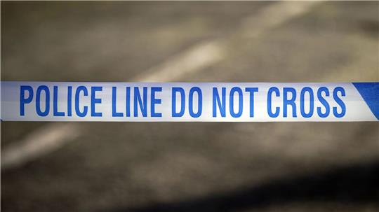 Mehrere Menschen sind bei einem Angriff vor einer Synagoge in Manchester verletzt worden. (Symbolbild)